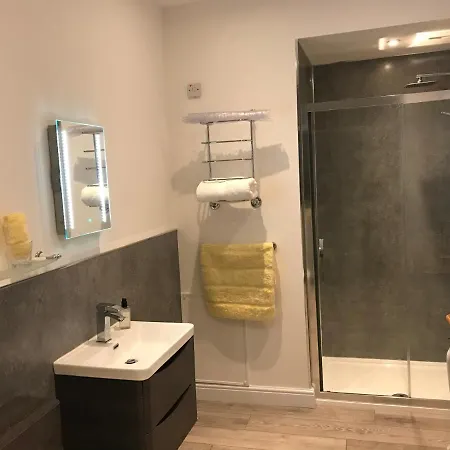 Glenfield House Konukevi 4*