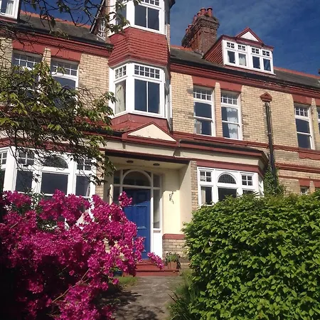 Glenfield House 4*