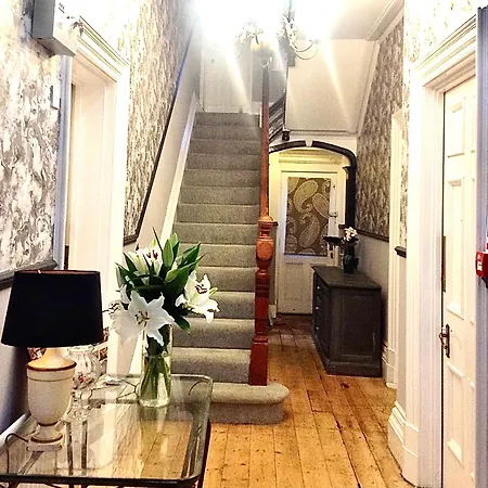Glenfield House 4*